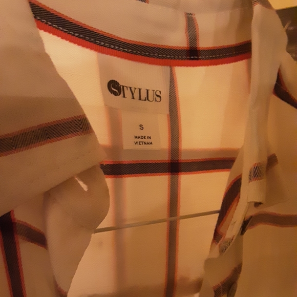 Womens shirt - Picture 1 of 3